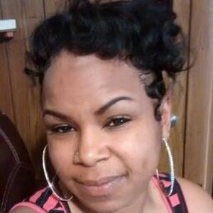 Meet your Posher, Renika